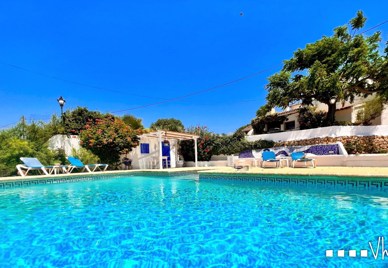 Villa en Benissa - CASA MAMET - Preciosa villa con capacidad para 10 personas con piscina privada y vistas al mar en Benissa. 