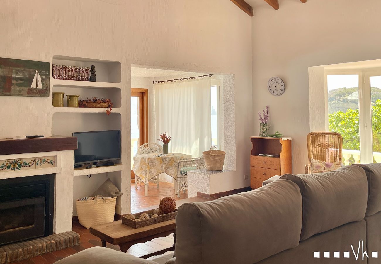 Villa en Benissa - MARINA BALADRAR - Villa en primera linea con acceso directo a la Cala Baladrar, Benissa 