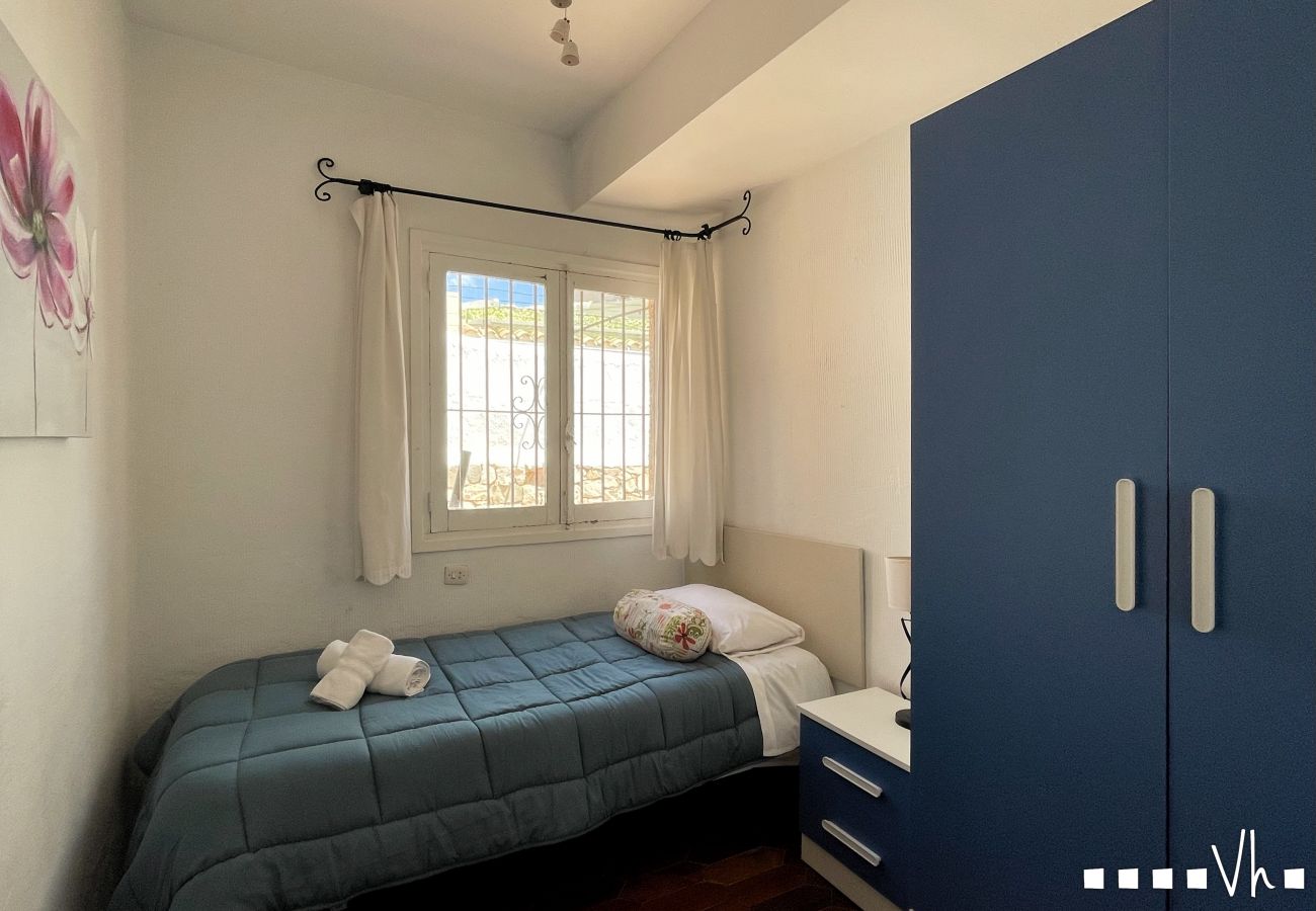 Villa en Benissa - MARINA BALADRAR - Villa en primera linea con acceso directo a la Cala Baladrar, Benissa 