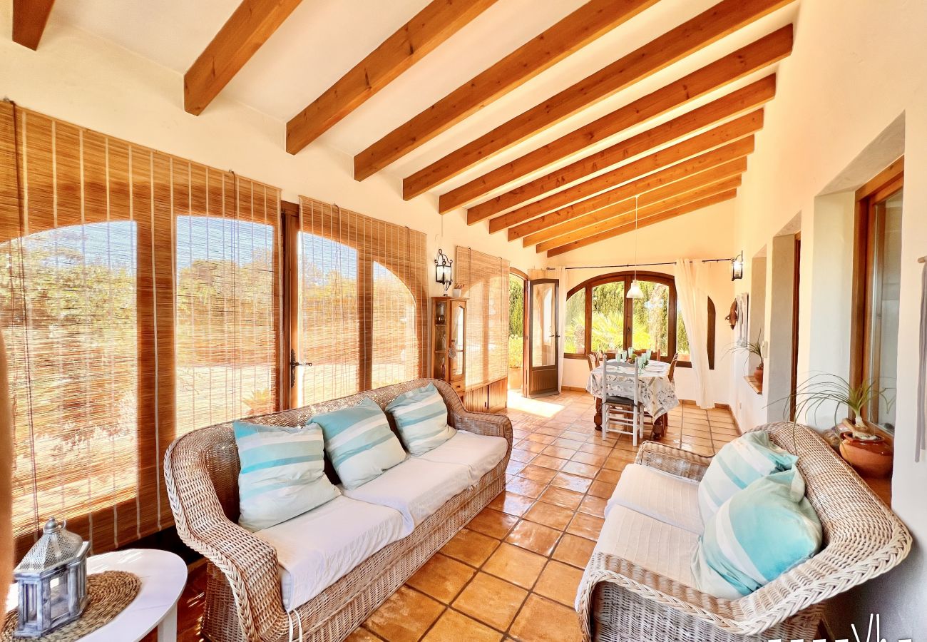 Villa en Benissa - MARIPOSA- Acogedora casa de campo  con piscina y vistas a la montaña 