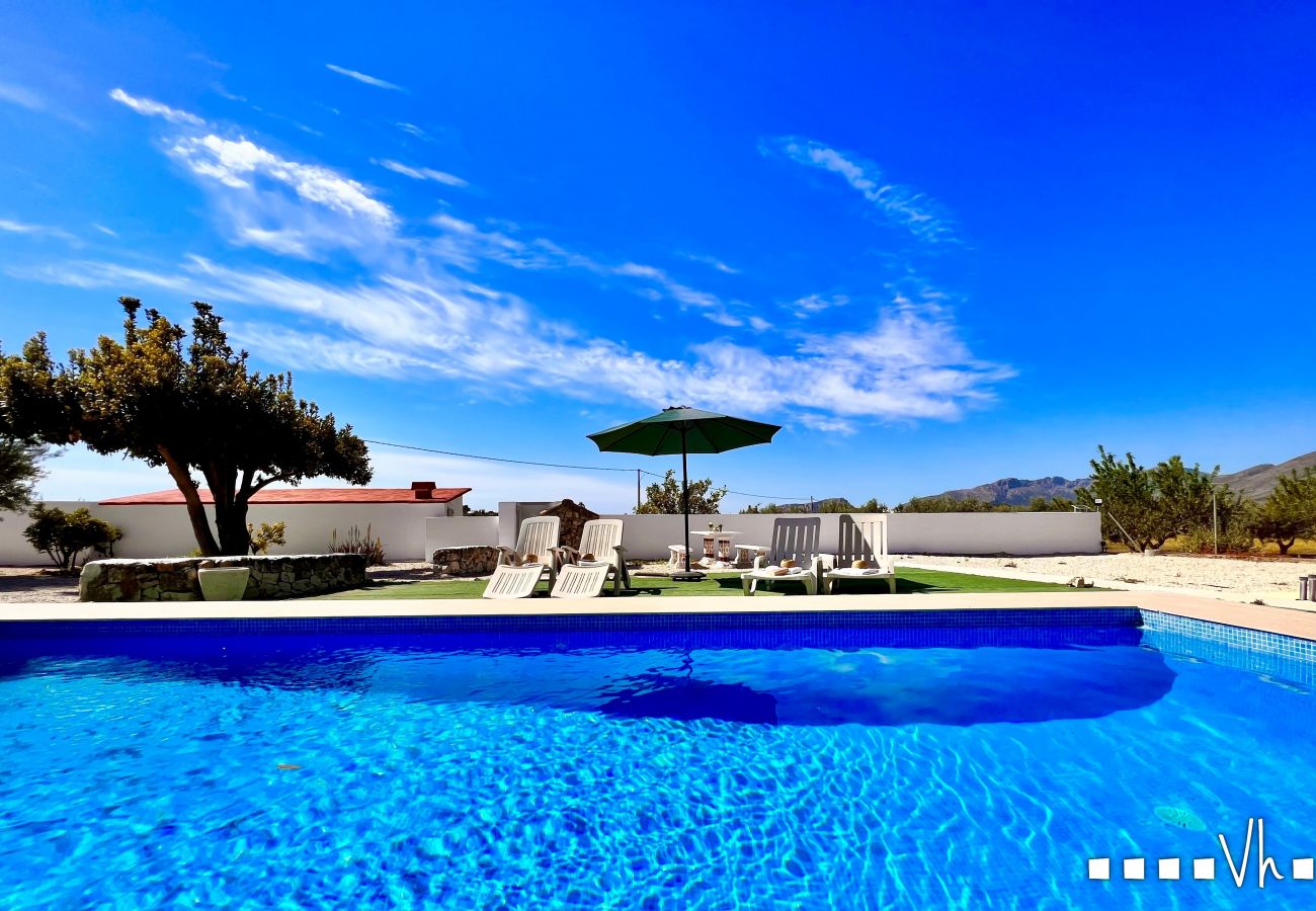 Villa en Benissa - ANZUELA - Casa de campo para 7 personas con piscina privada y vistas abiertas 
