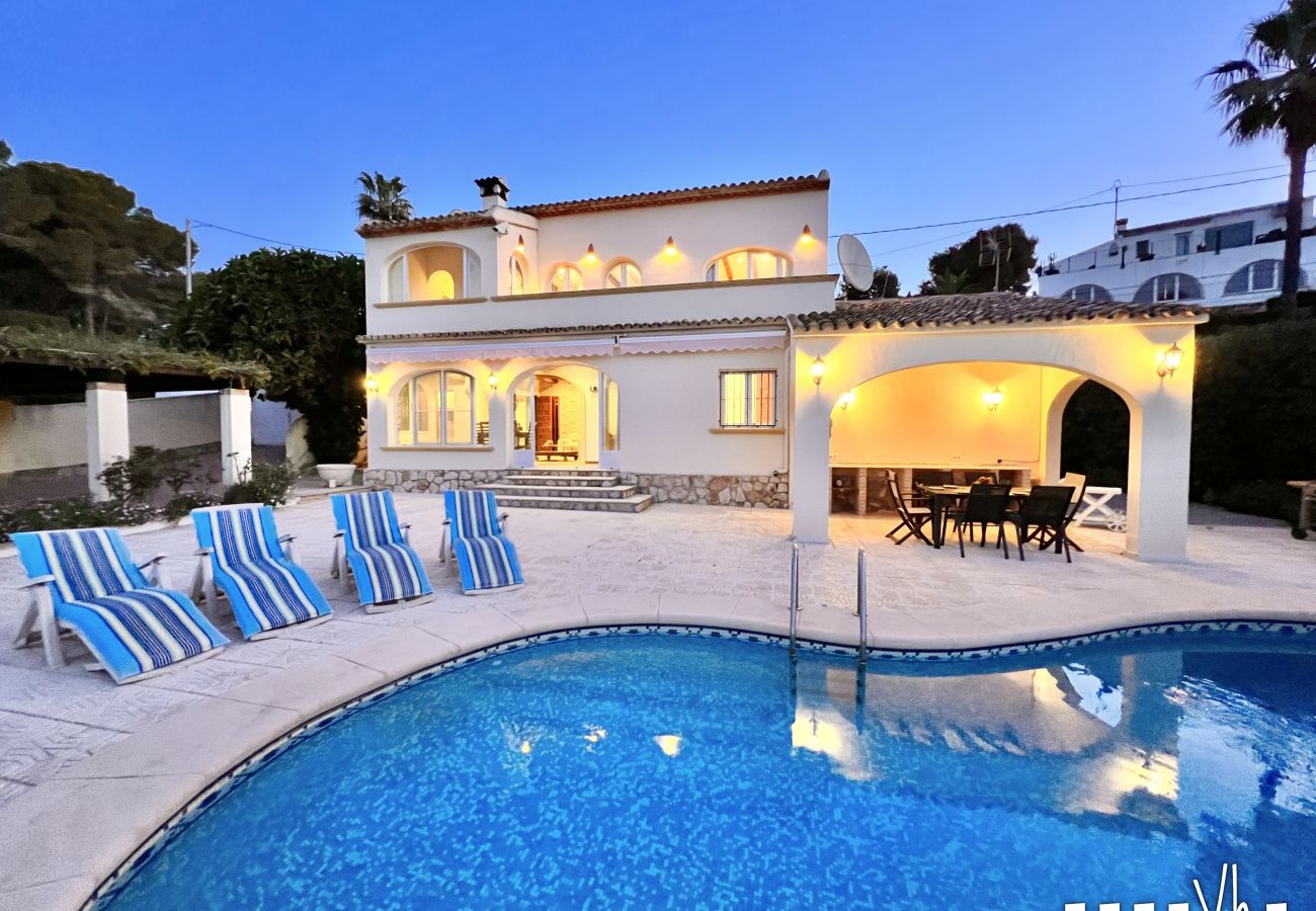 Villa en Benissa - PARAISO - Preciosa villa con vistas al mar