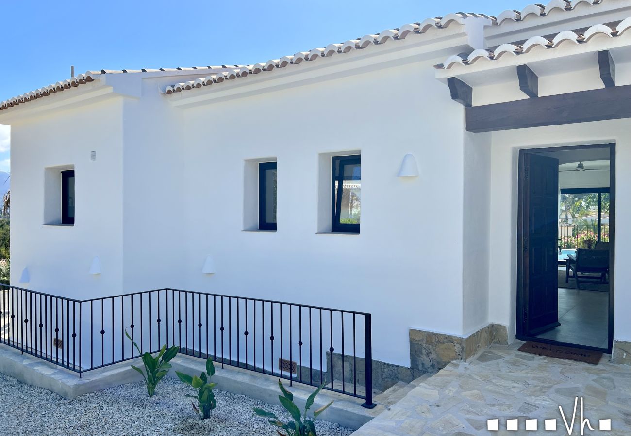 Villa en Moraira - ACACIAS - Moderna villa para 6  personas en Moraira