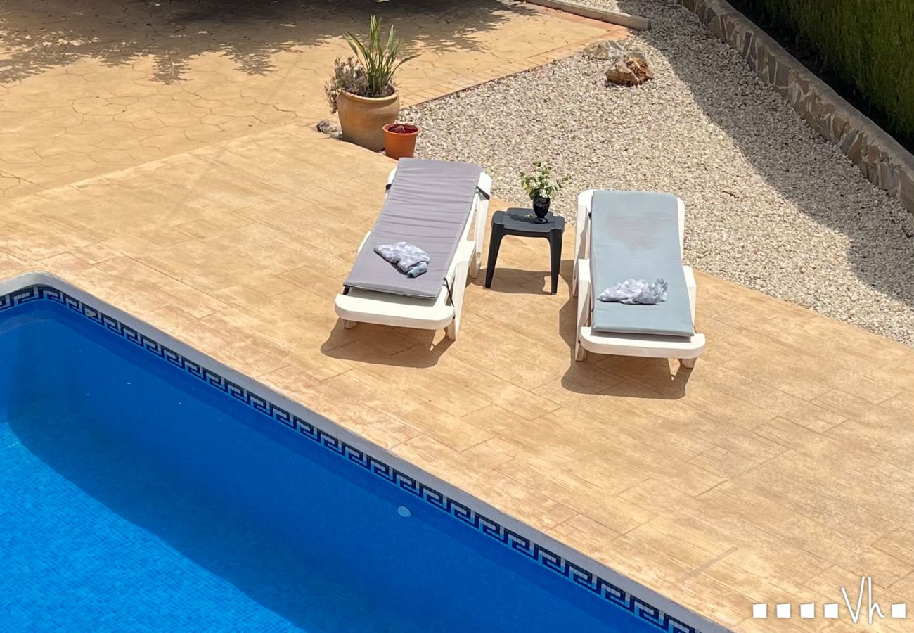 Villa en Calpe - CASA FLORIDA -  Encantadora villa para 4 personas en Calpe