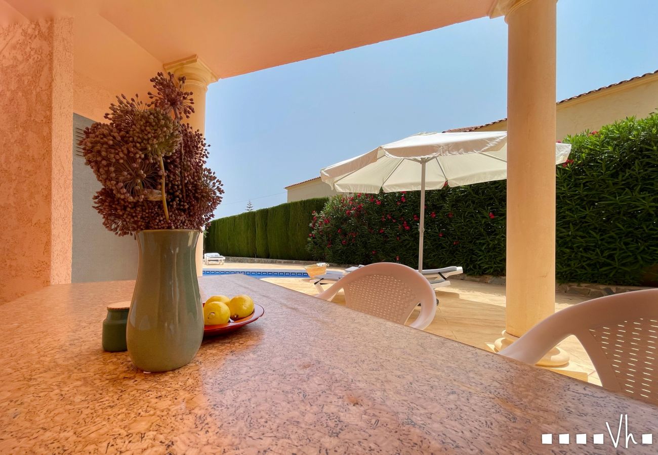 Villa en Calpe - CASA FLORIDA -  Encantadora villa para 4 personas en Calpe