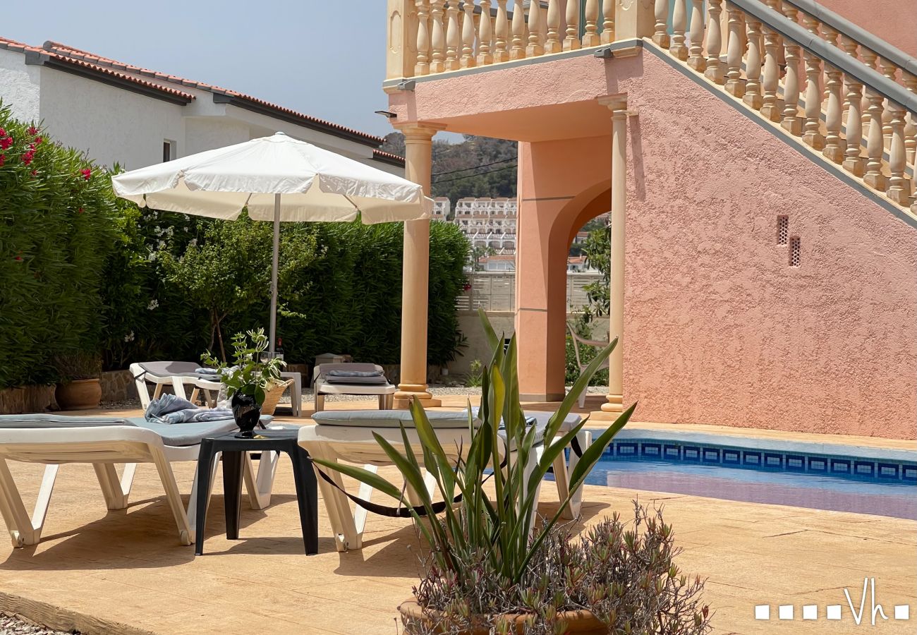 Villa en Calpe - CASA FLORIDA -  Encantadora villa para 4 personas en Calpe