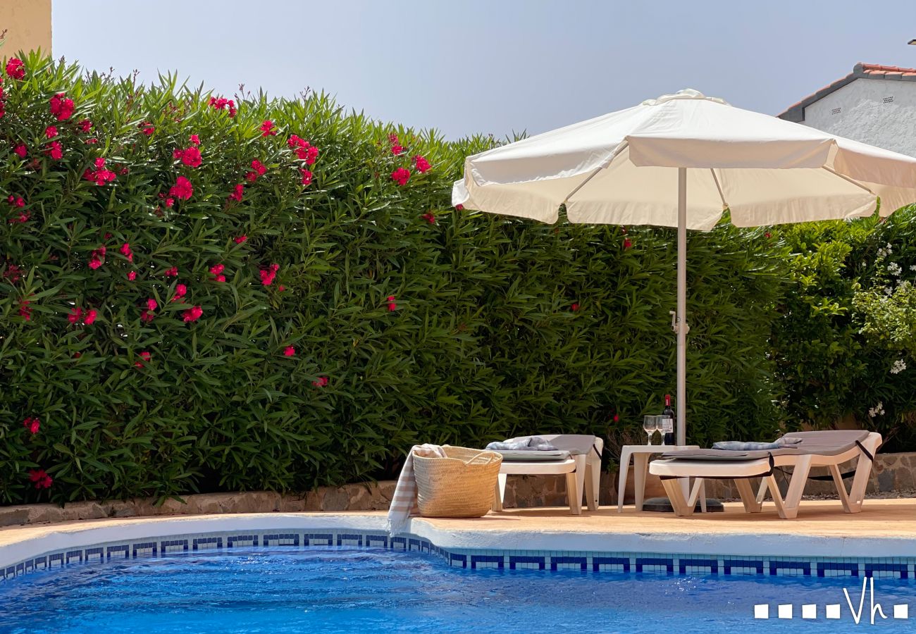 Villa en Calpe - CASA FLORIDA -  Encantadora villa para 4 personas en Calpe