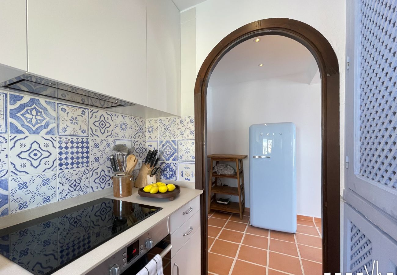 Apartamento en Moraira - Apartamento del Puerto : Esencia Mediterránea en el corazón de Moraira