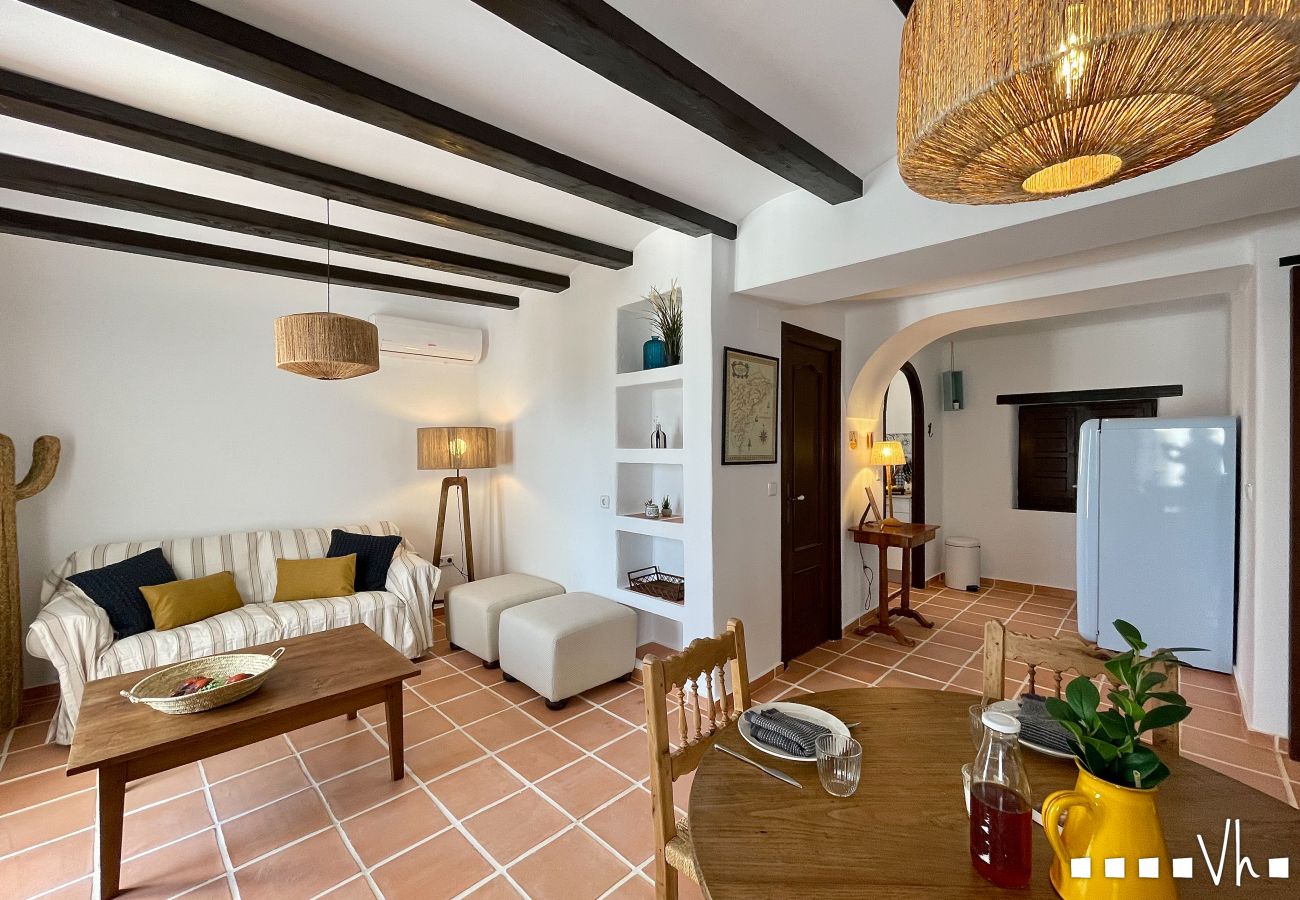 Apartamento en Moraira - Apartamento del Puerto : Esencia Mediterránea en el corazón de Moraira