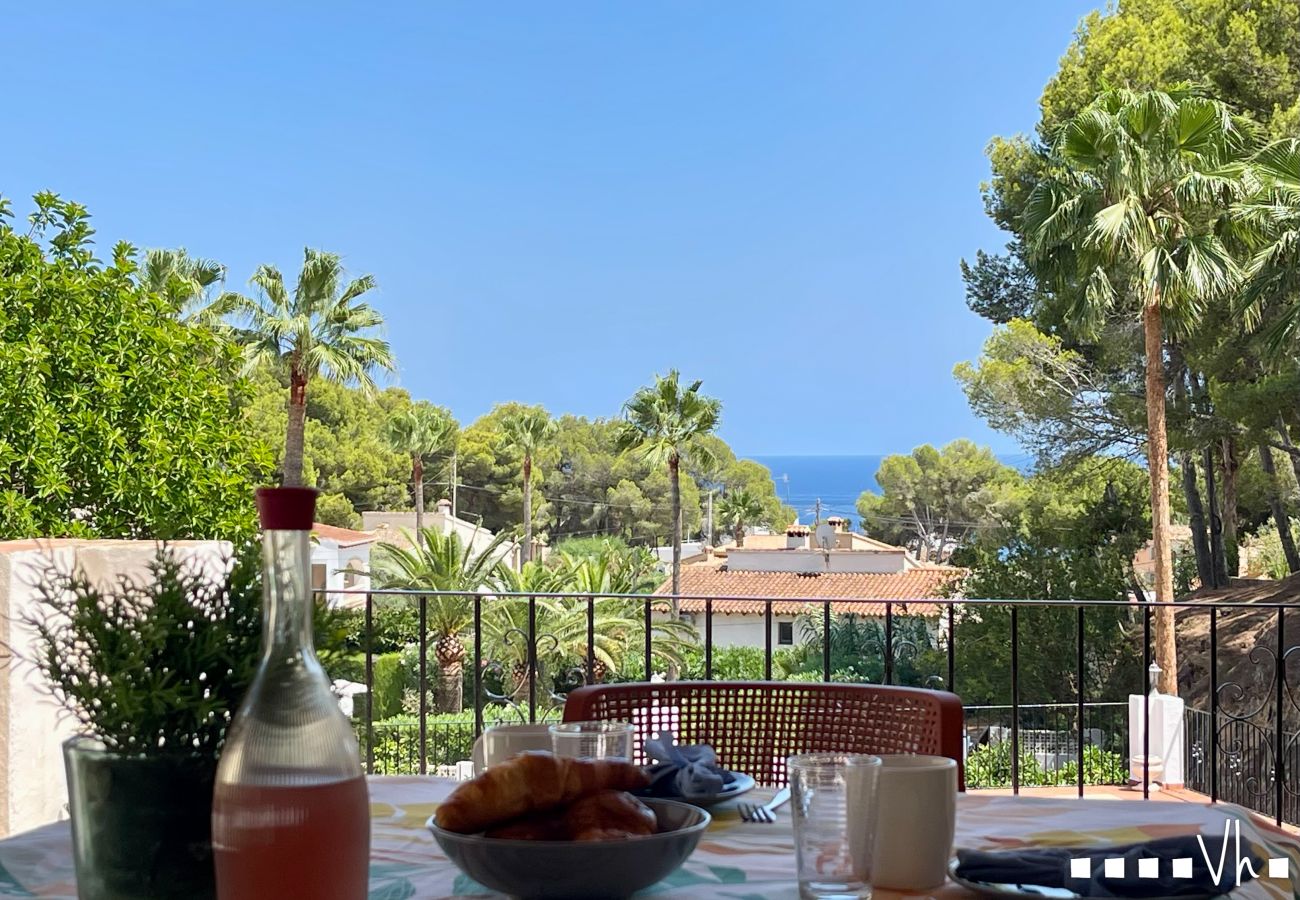 Villa en Moraira - EL RACONET - villa a tan sólo 700m del mar.