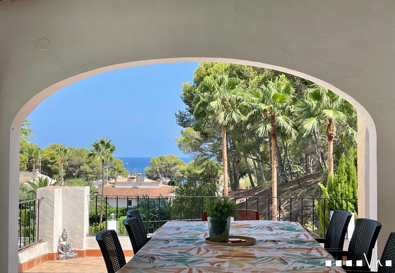 Villa en Moraira - EL RACONET - villa a tan sólo 700m del mar.