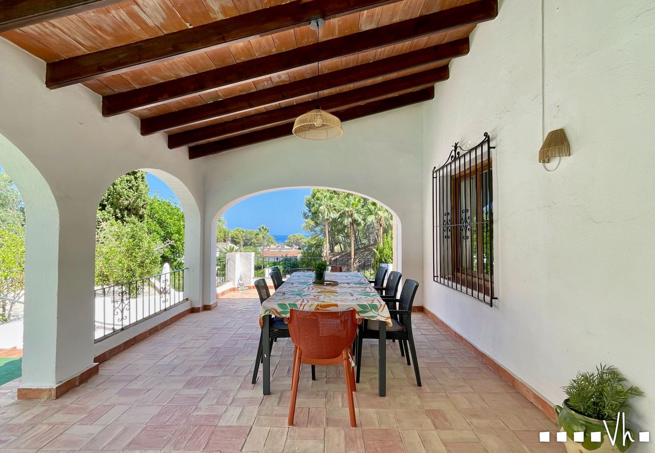 Villa en Moraira - EL RACONET - villa a tan sólo 700m del mar.