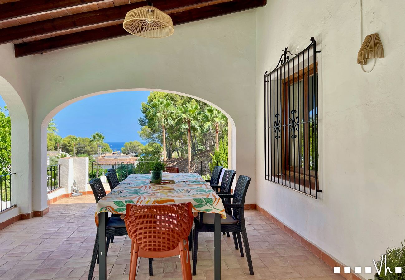 Villa en Moraira - EL RACONET - villa a tan sólo 700m del mar.