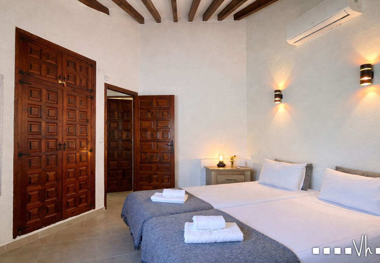 Villa en Moraira - Villa con piscina privada para 6 personas en Moraira- VILLA ORENSE