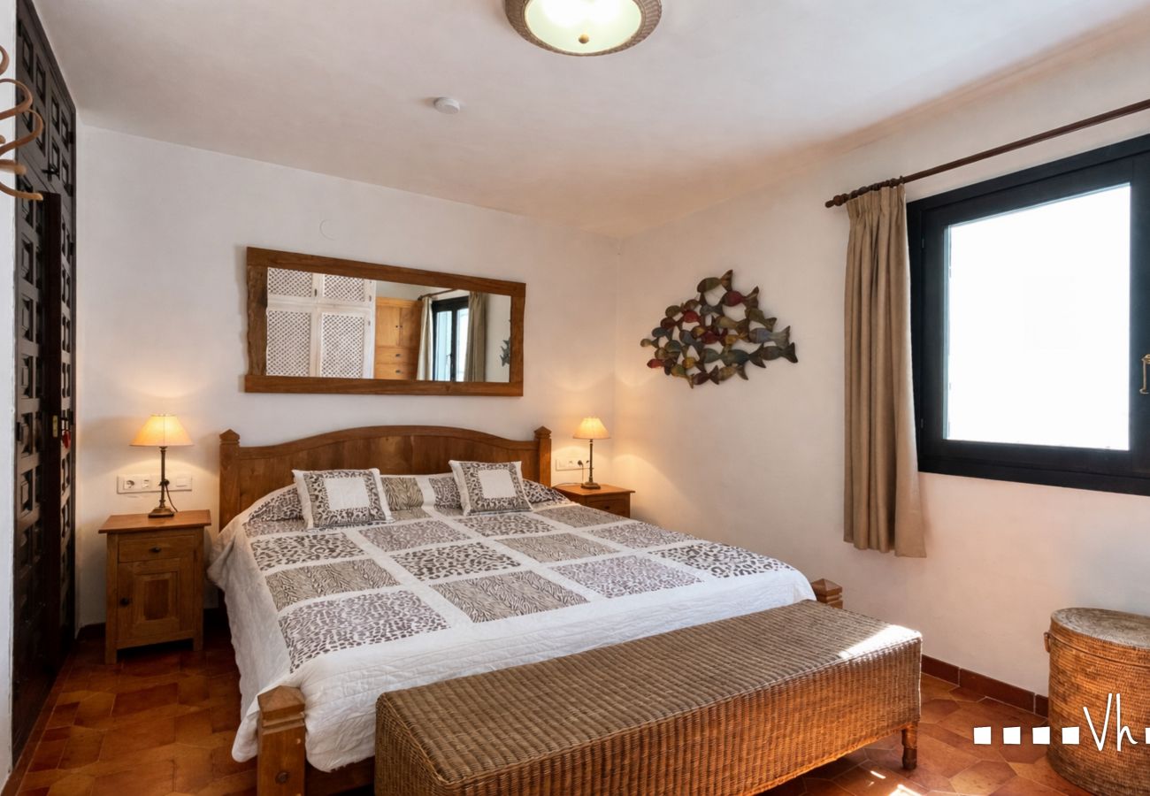 Villa en Benissa - Villa en Benissa con piscina privada para 8 personas | alquiler vacacional costa blanca - ALELUYA