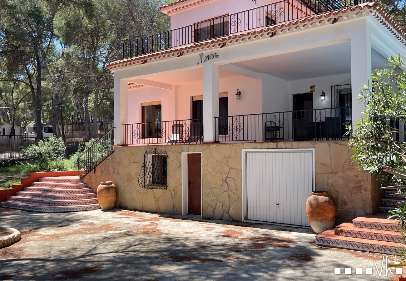 Villa en Teulada - Villa con piscina privada en Moraira - Villa MENHIR