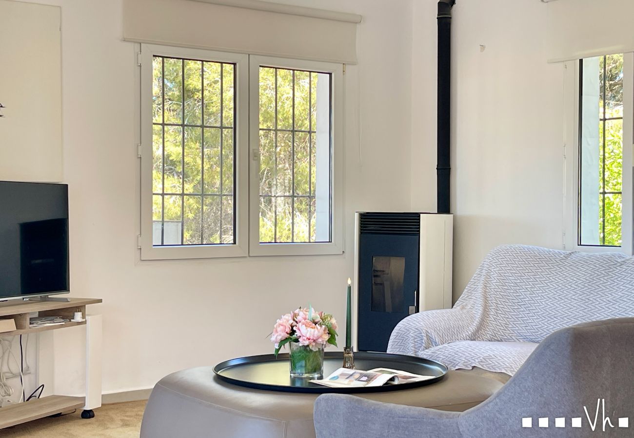 Villa en Teulada - Elegante Villa en Moraira para 6, Piscina Privada y Cercanía al Pueblo - ALMARE