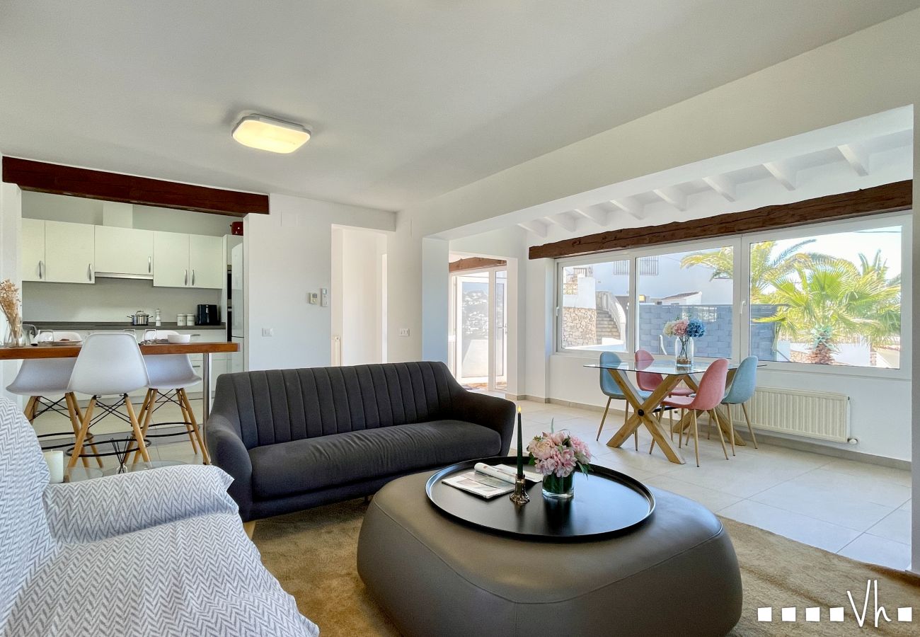 Villa en Teulada - Elegante Villa en Moraira para 6, Piscina Privada y Cercanía al Pueblo - ALMARE