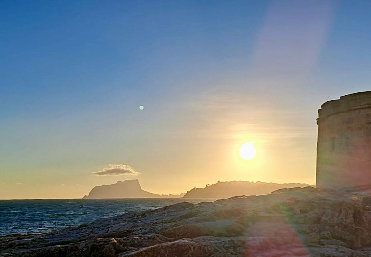 Villa en Teulada - Elegante Villa en Moraira para 6, Piscina Privada y Cercanía al Pueblo - ALMARE