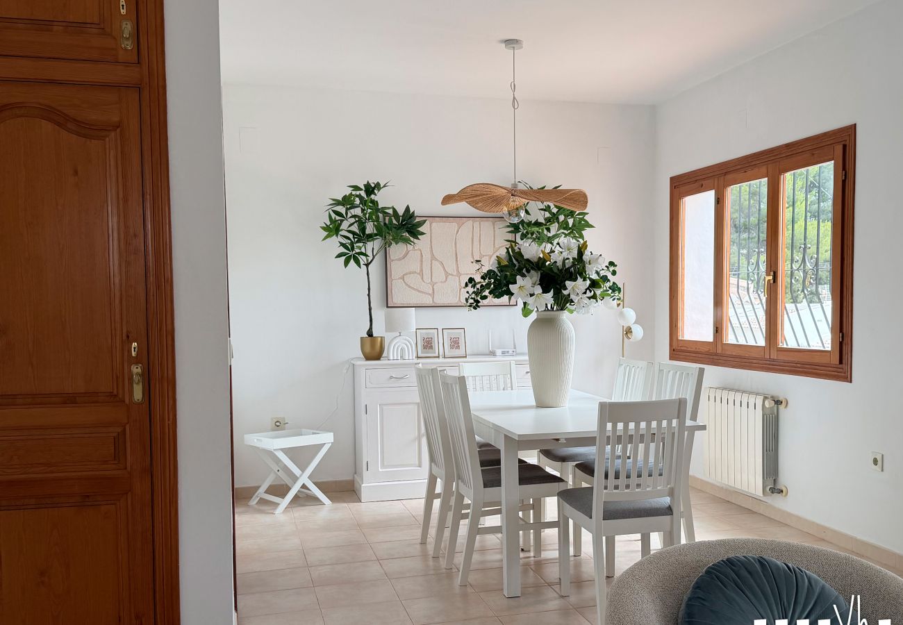 Villa en Moraira - Villa en Moraira con piscina privada a 5 minutos de la playa- CAVALLET
