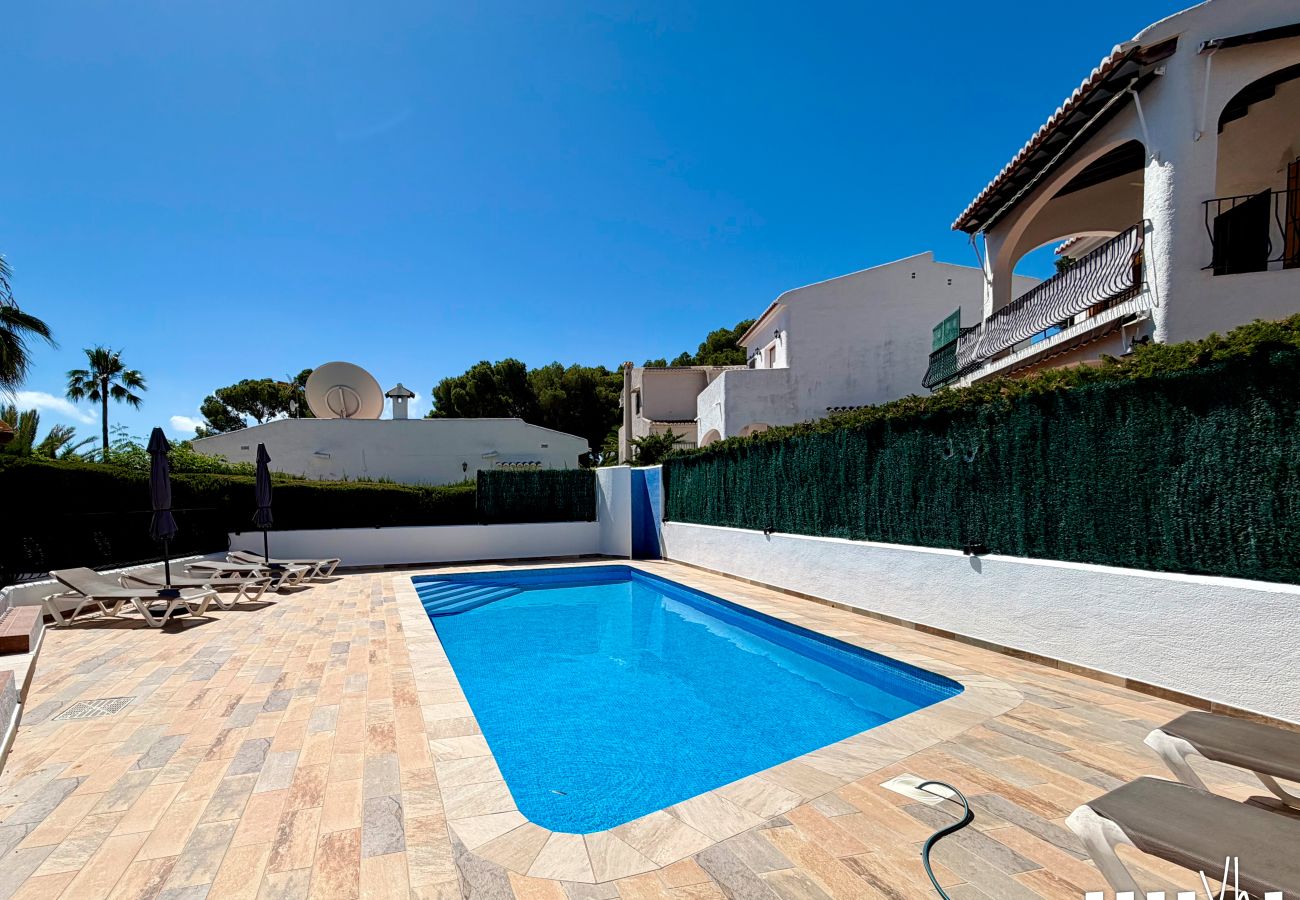 Villa en Moraira - Villa en Moraira con piscina privada a 5 minutos de la playa- CAVALLET