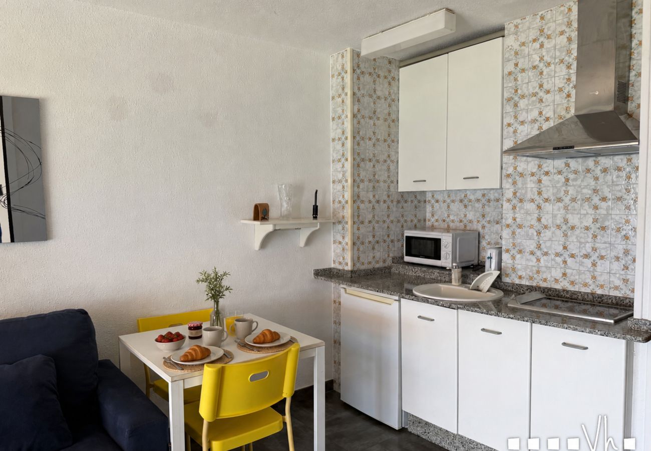 Apartamento en Calpe - Apartamento en primera línea en Calpe con vistas al mar y piscina - CLAUDIA