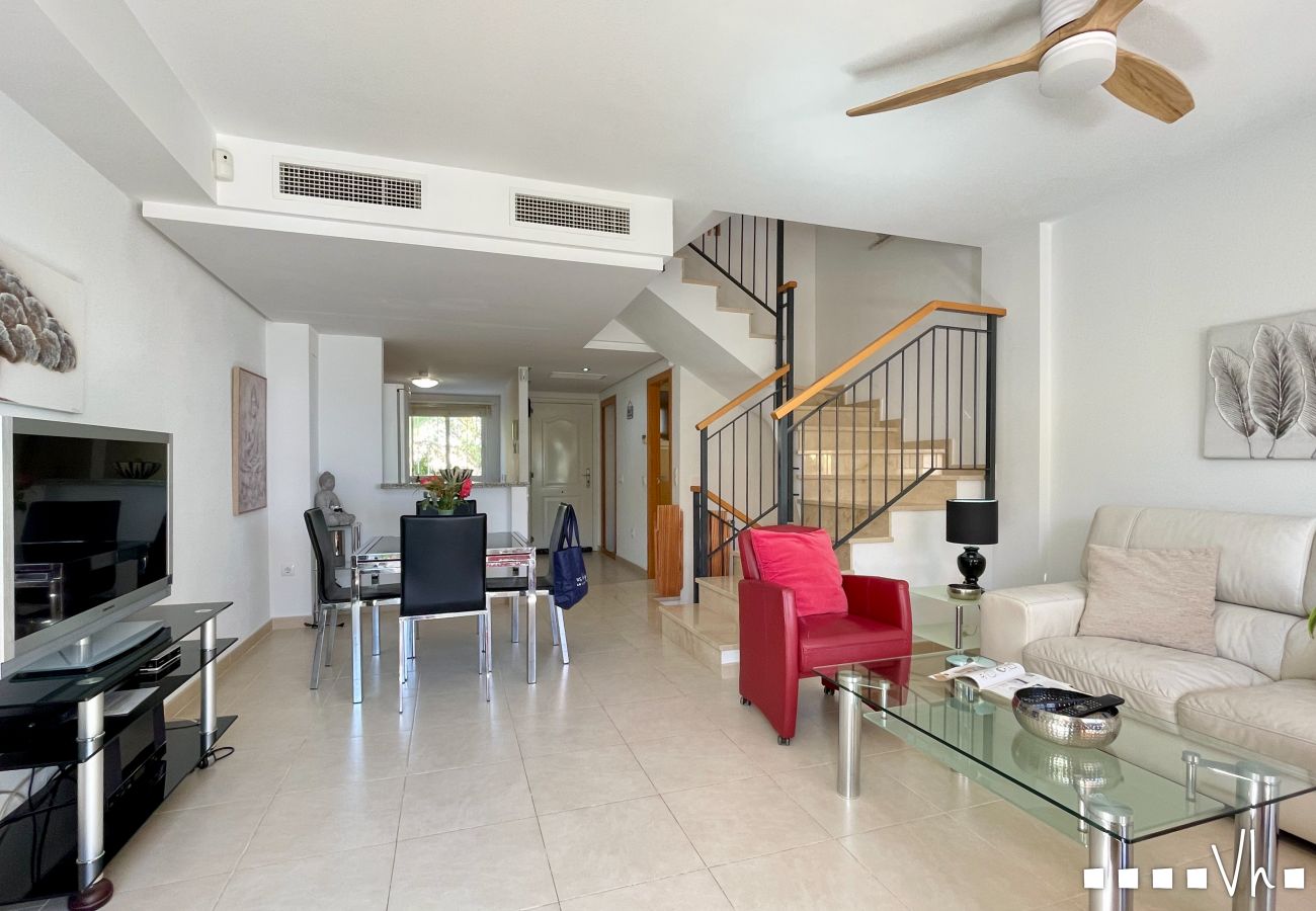 Doppelhaushälfte in Calpe / Calp - Reihenhaus MARYVILLA in Calpe &ndash; 3 Schlafzimmer, Meerblick, 2 Terrassen, Grill, Klimaanlage und WLAN
