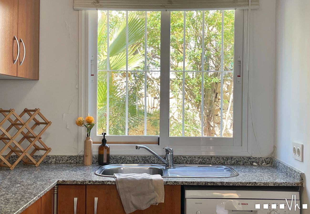 Doppelhaushälfte in Calpe / Calp - Reihenhaus MARYVILLA in Calpe &ndash; 3 Schlafzimmer, Meerblick, 2 Terrassen, Grill, Klimaanlage und WLAN