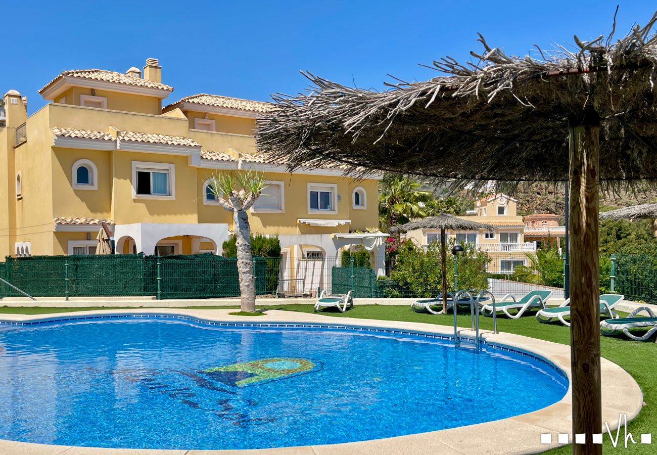 Doppelhaushälfte in Calpe / Calp - Reihenhaus MARYVILLA in Calpe &ndash; 3 Schlafzimmer, Meerblick, 2 Terrassen, Grill, Klimaanlage und WLAN