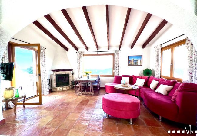 Villa in Moraira - TRES PALMERAS - Rustikale Villa mit fantastischem Meerblick 