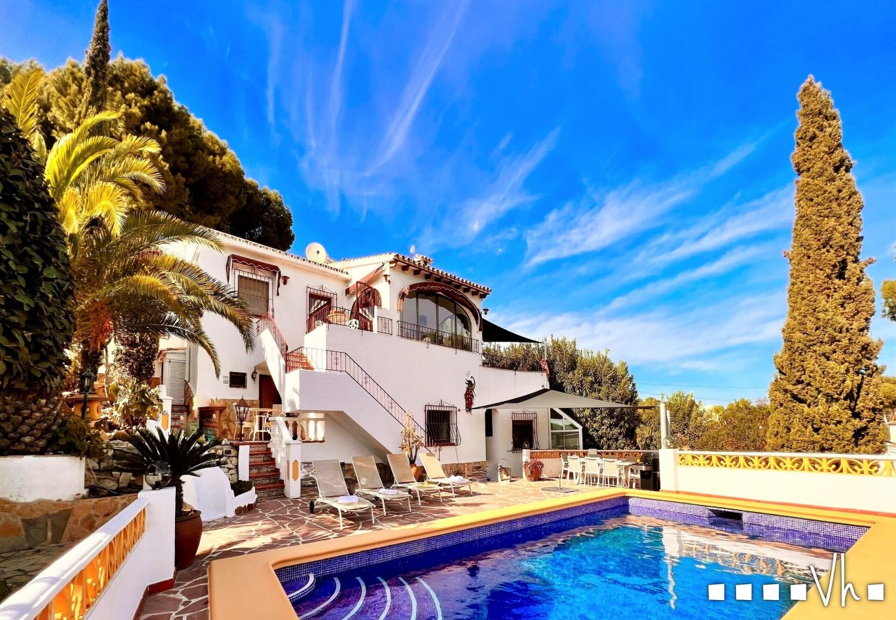 Villa in Moraira - VILLA CHRIS - Spektakuläre Aussicht auf das Meer