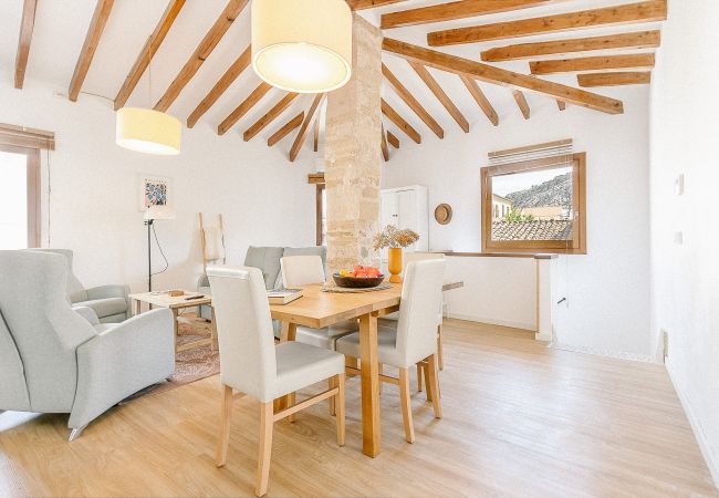 Ferienhaus in Pollensa - Townhouse with puig de Maria view by home villas 360