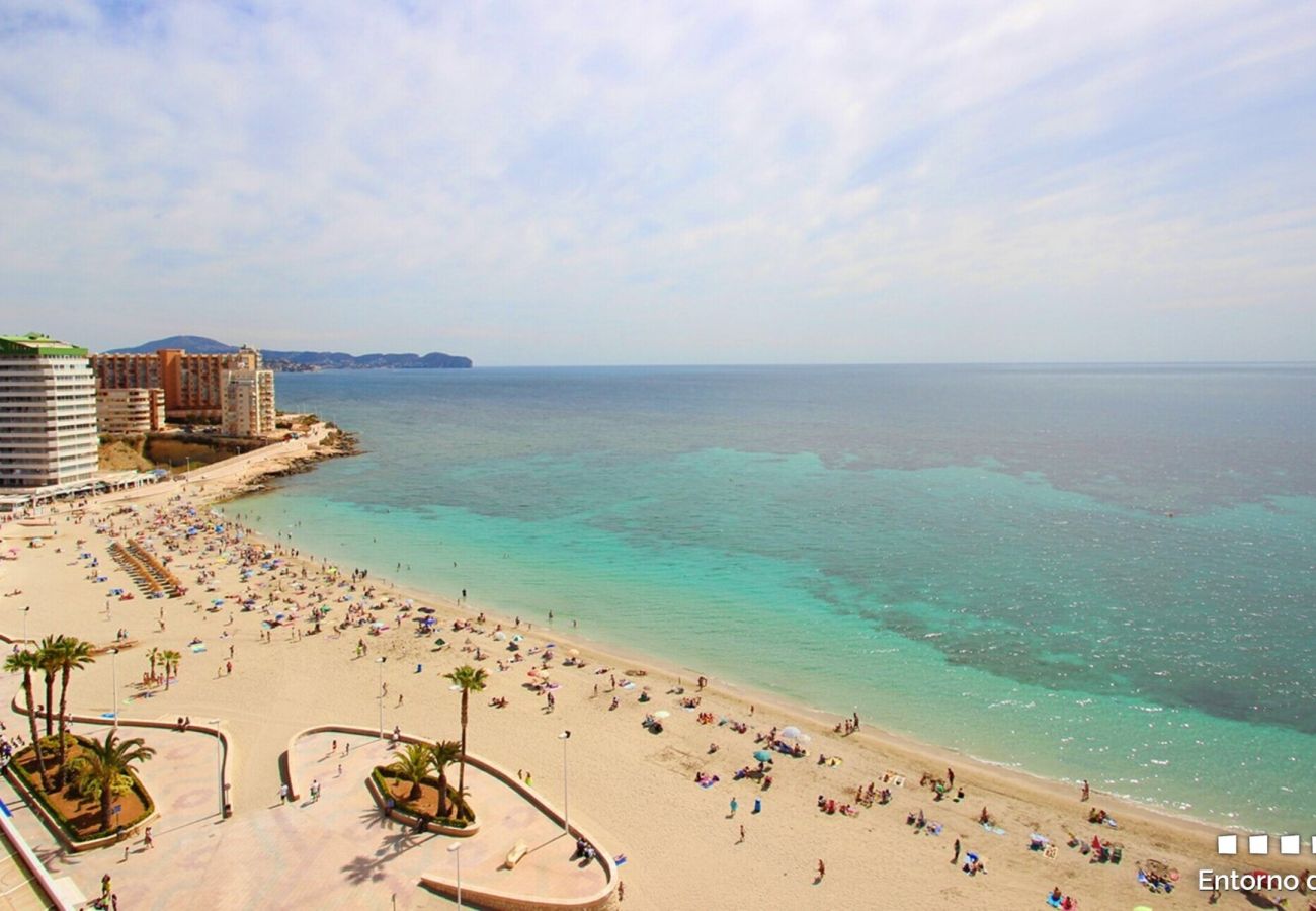 Ferienwohnung in Moraira - APARTAMENTO SUNLOFT - Das Apartment befindet sich in zentraler Lage, nur 200 m vom Strand entfernt.