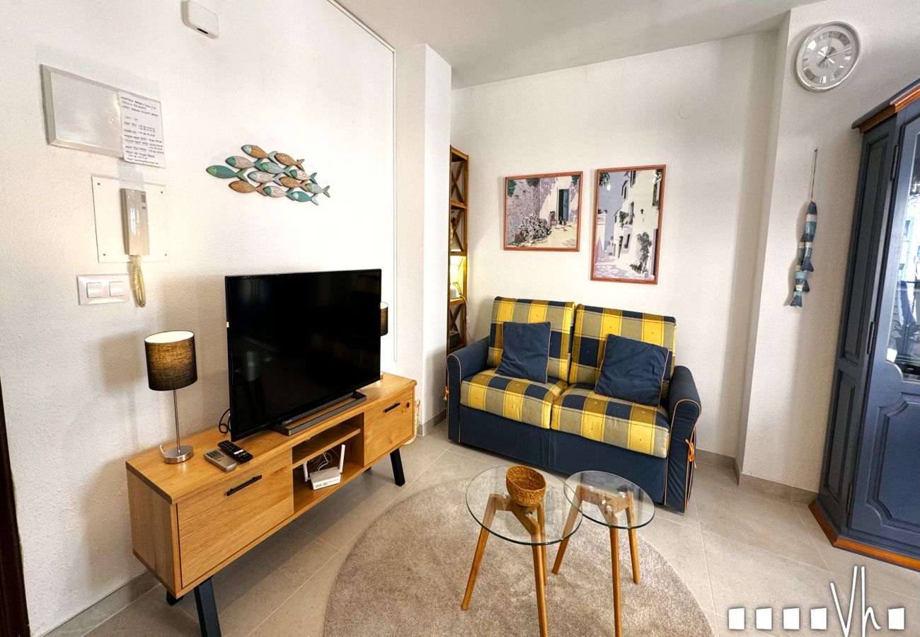 Ferienwohnung in Moraira - APARTAMENTO SUNLOFT - Das Apartment befindet sich in zentraler Lage, nur 200 m vom Strand entfernt.