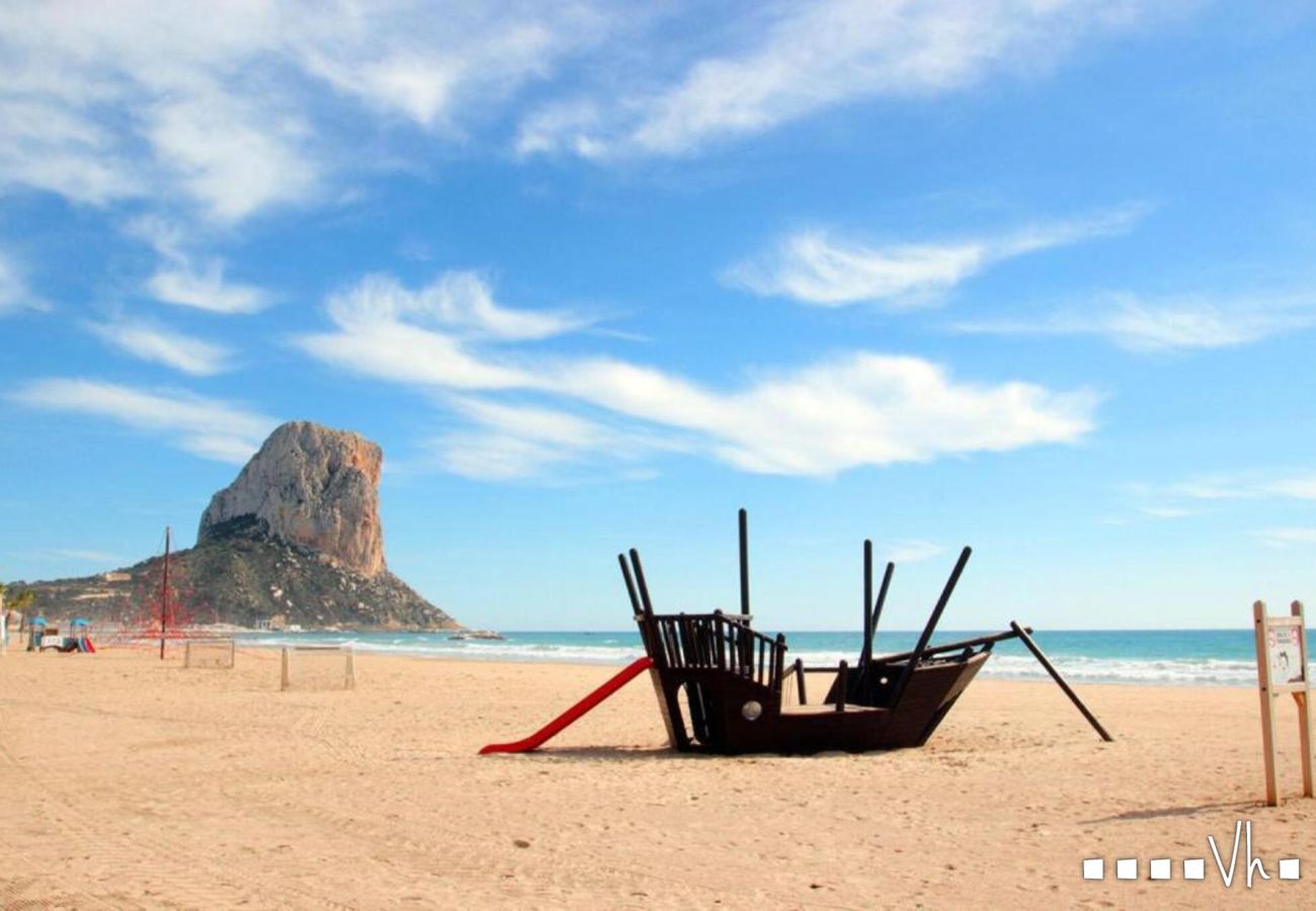 Ferienwohnung in Calp -  NATALIA - Ferienwohnung für 4 Personen, 500 Meter vom Strand von Calpe entfernt