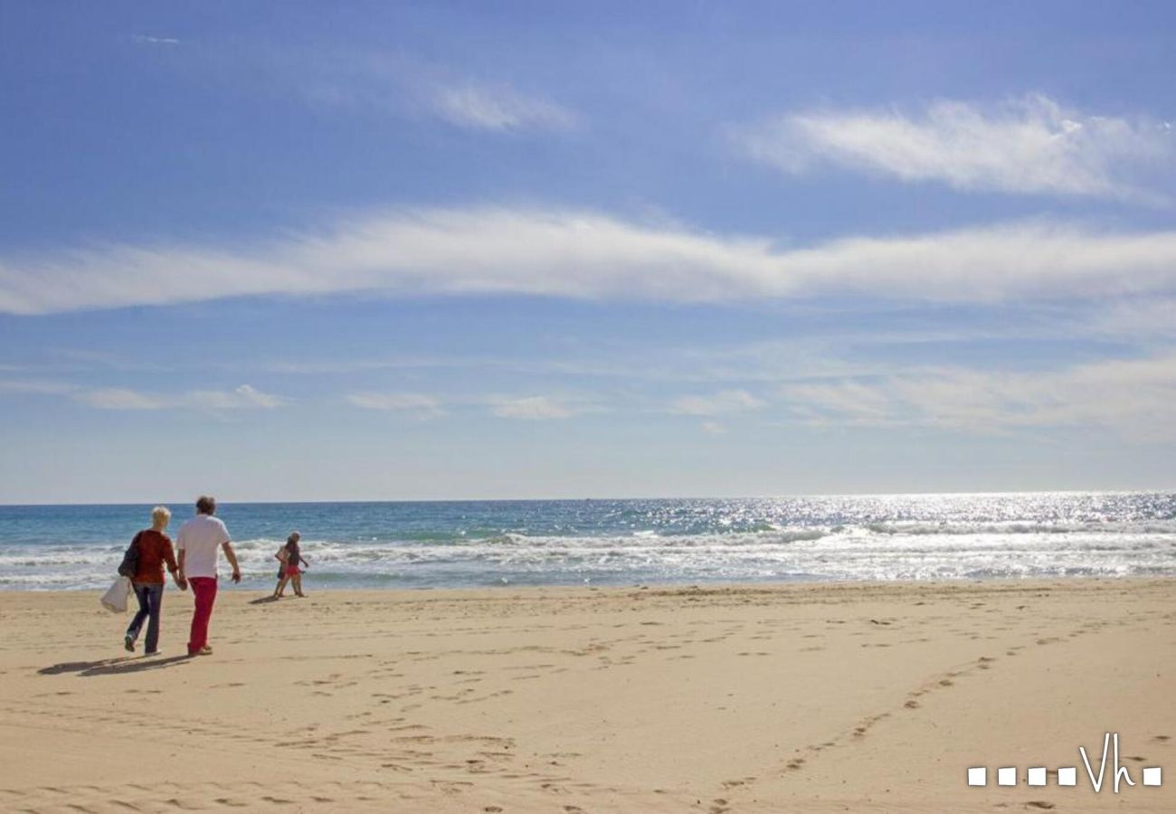 Ferienwohnung in Calp -  NATALIA - Ferienwohnung für 4 Personen, 500 Meter vom Strand von Calpe entfernt