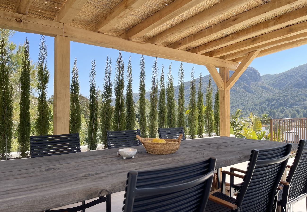 Villa in Pedreguer - Moderne Villa für 6 Personen mit privatem Pool und Bergblick  - LA OKSANA