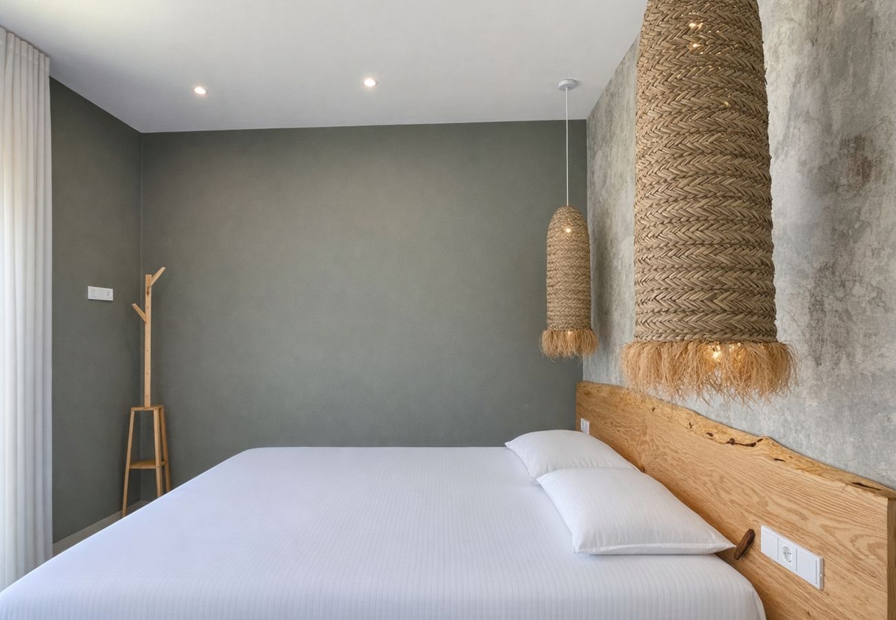 Villa in Pedreguer - Moderne Villa für 6 Personen mit privatem Pool und Bergblick  - LA OKSANA