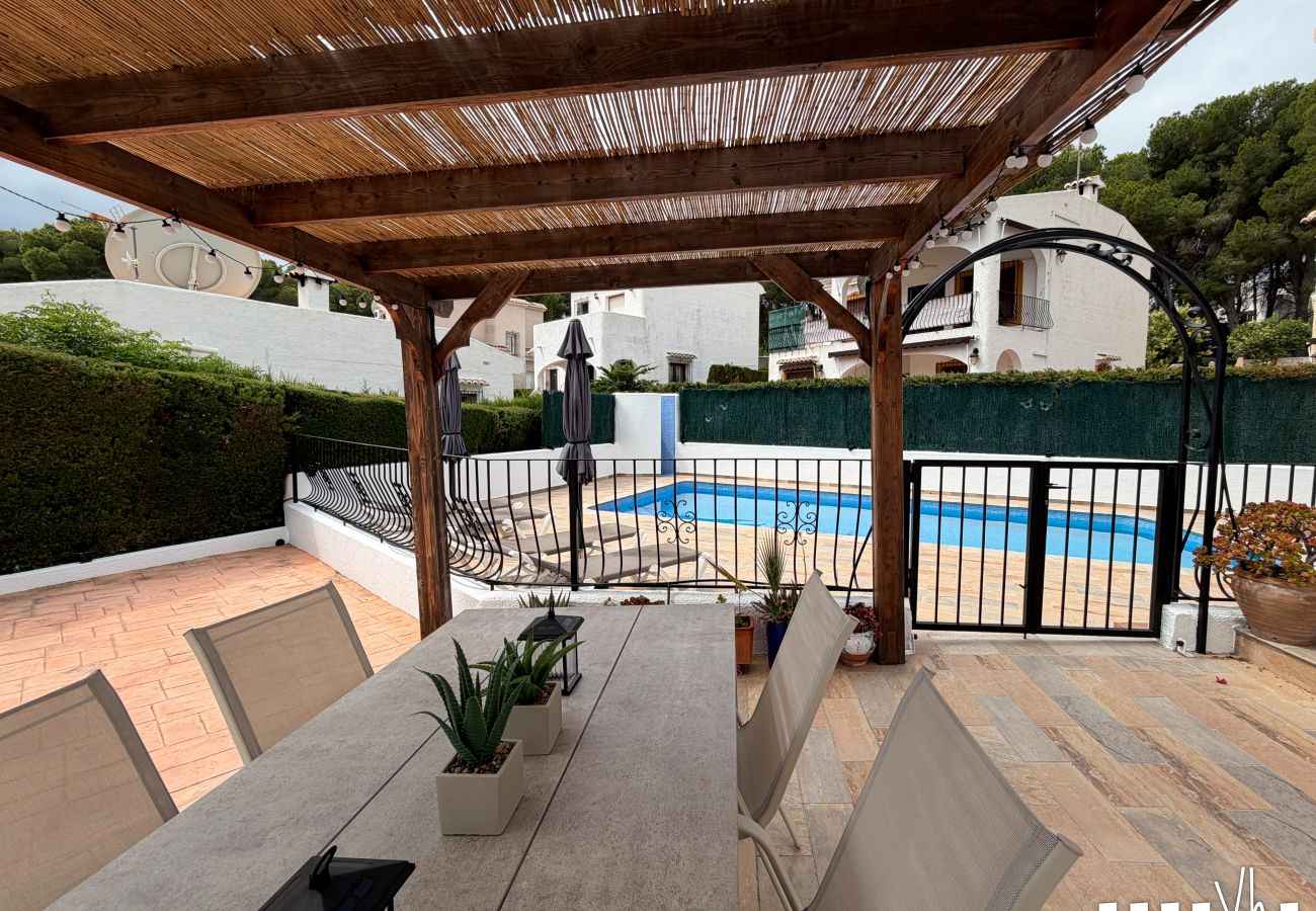 Villa in Moraira - Villa in Moraira mit privatem Pool, 5 Minuten vom Strand - CAVALLET