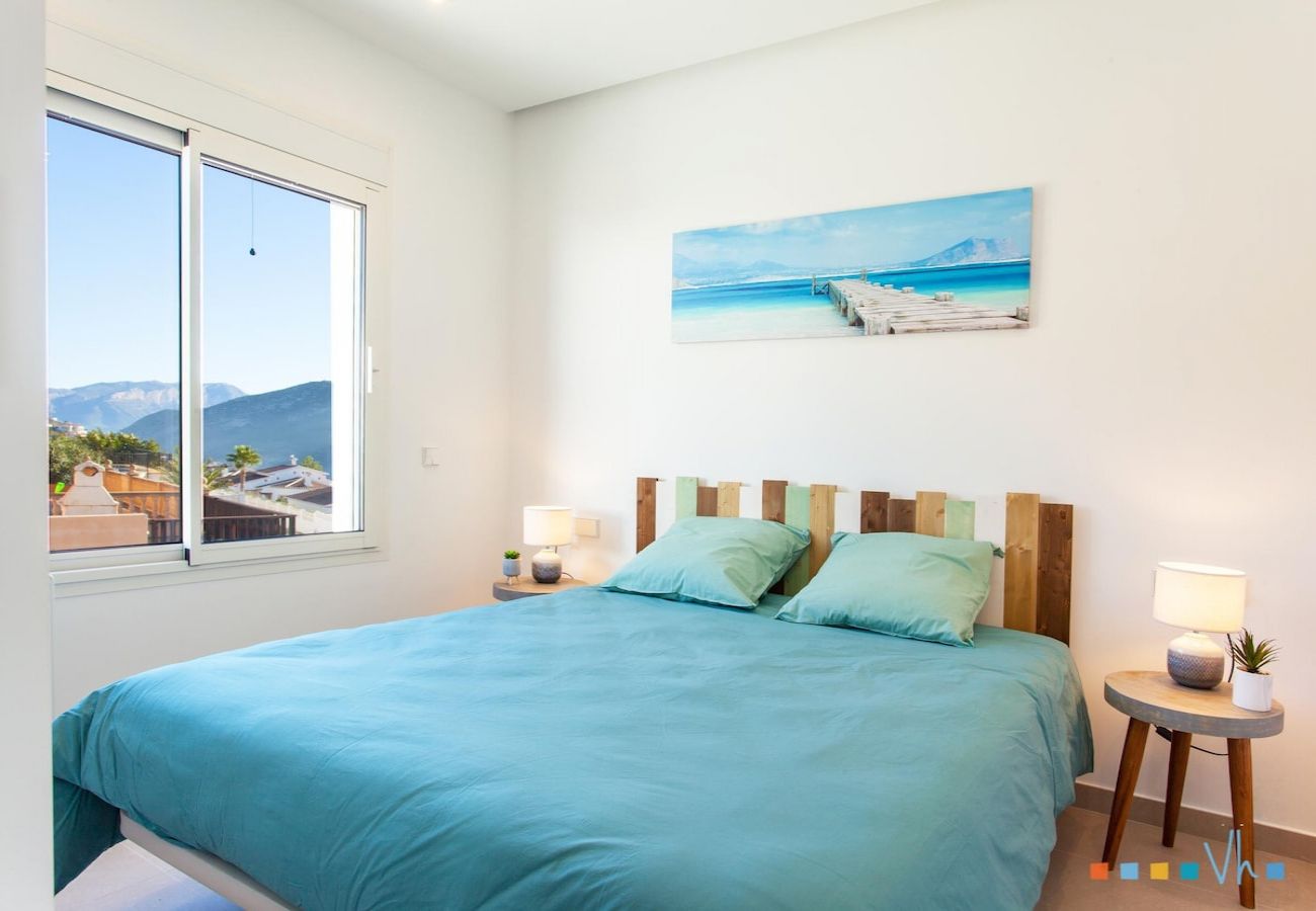 Villa in Pedreguer - CASA AMELIA- Spectacular modern villa with mountain views and capacity for six people. 