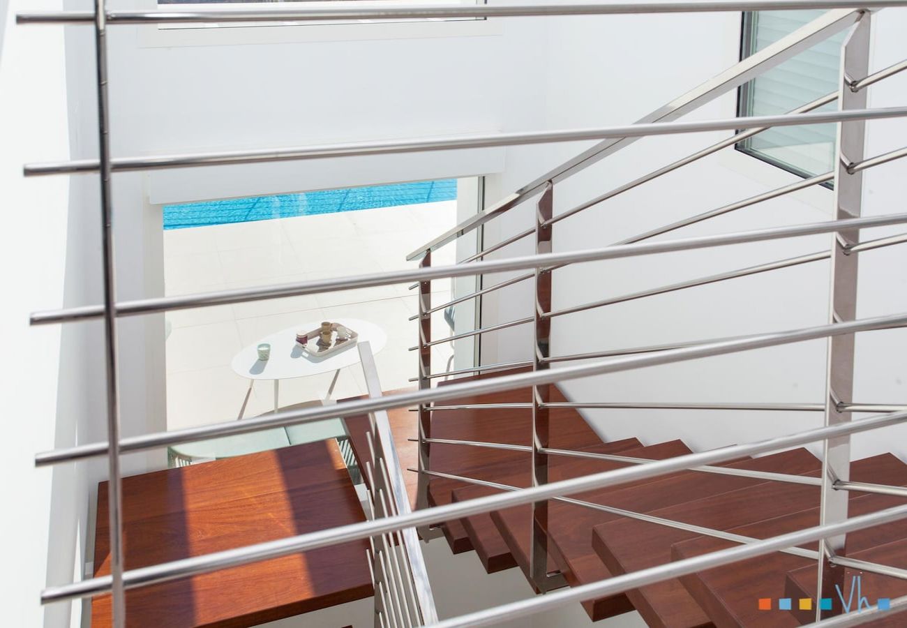 Villa in Pedreguer - CASA AMELIA- Spectacular modern villa with mountain views and capacity for six people. 