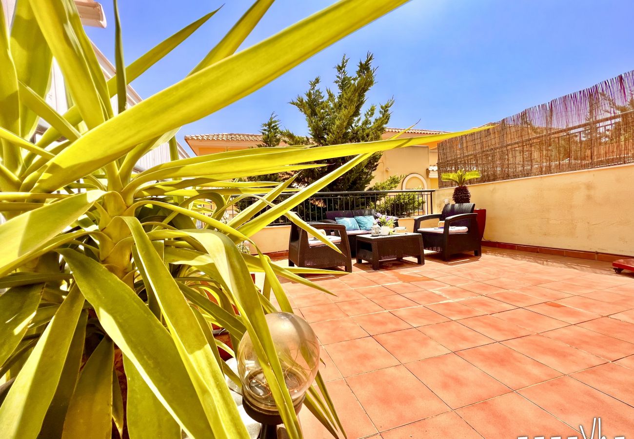 Townhouse in Calpe / Calp - MARYVILLA – Semi-detached property in urbanization Montesol, Calpe, with sea views. 