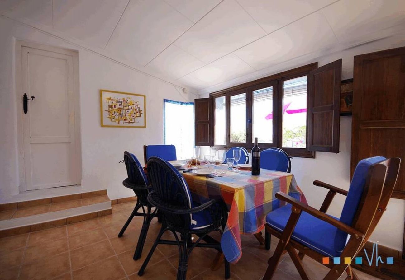 Villa in Benissa - TOSSALET - Typical mediterranean style villa for 6 people in Benissa 