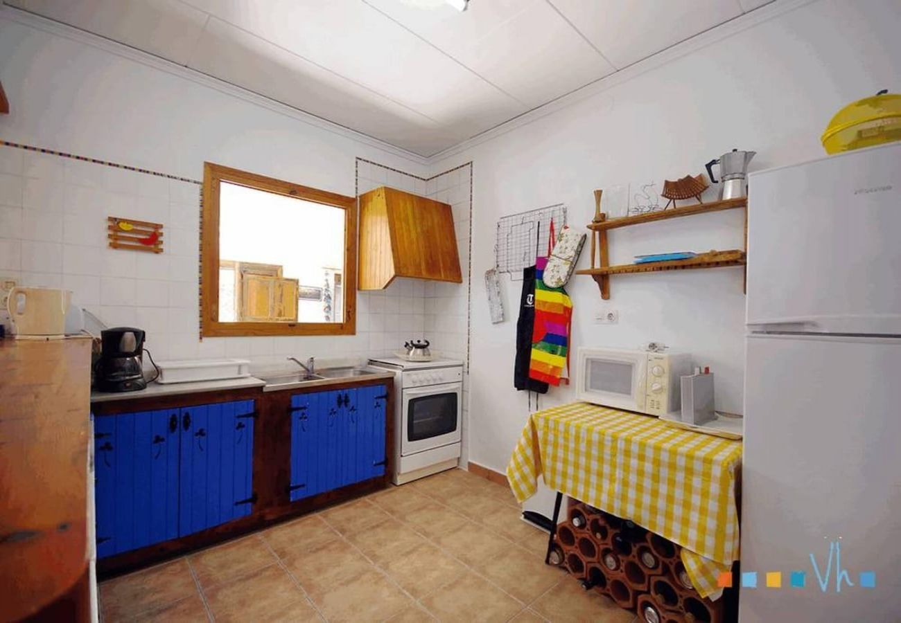 Villa in Benissa - TOSSALET - Typical mediterranean style villa for 6 people in Benissa 