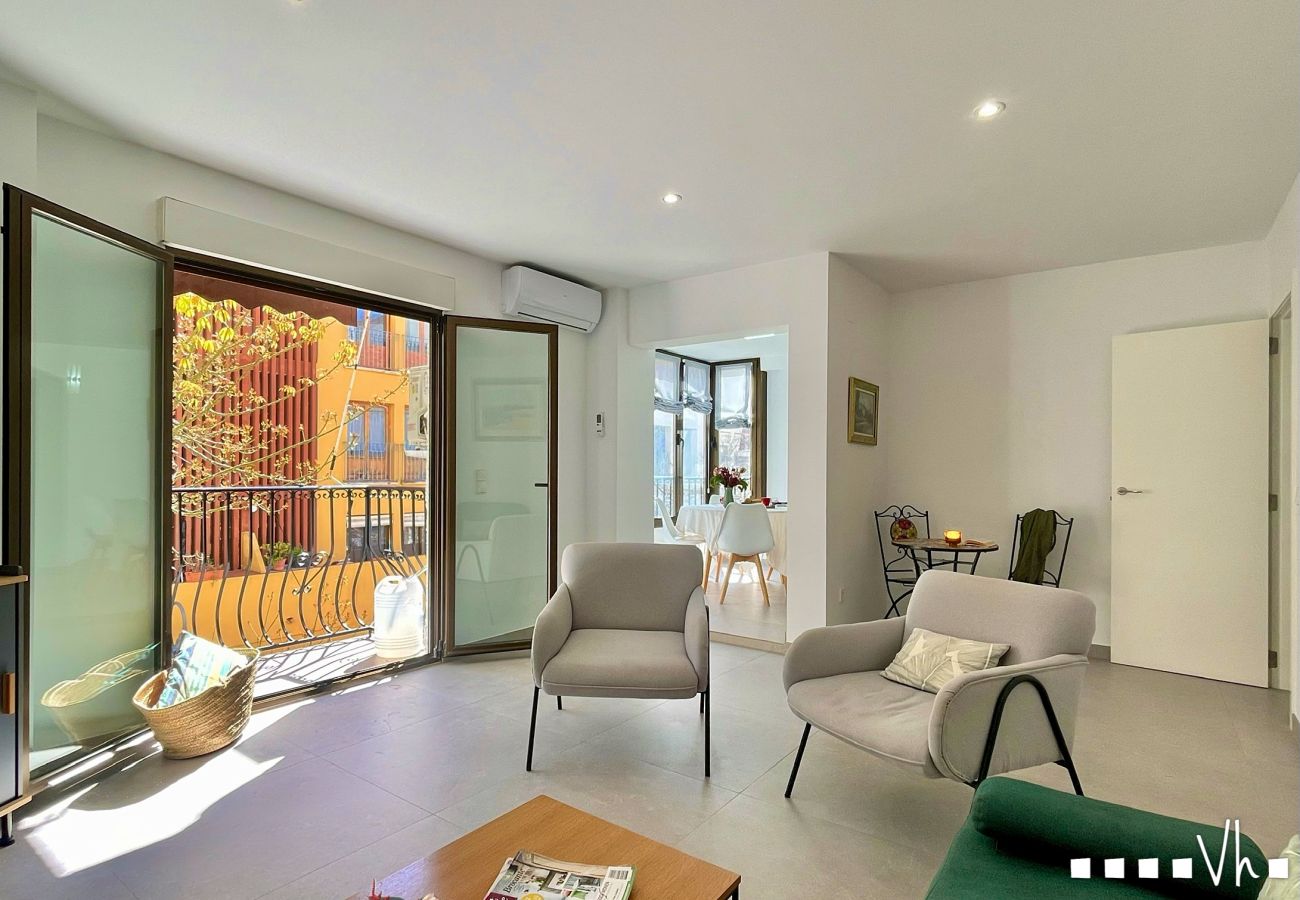 Apartment in Moraira - MILOS Apartment in Moraira – For 4 people, 200 metres from the sea, terrace and parking included