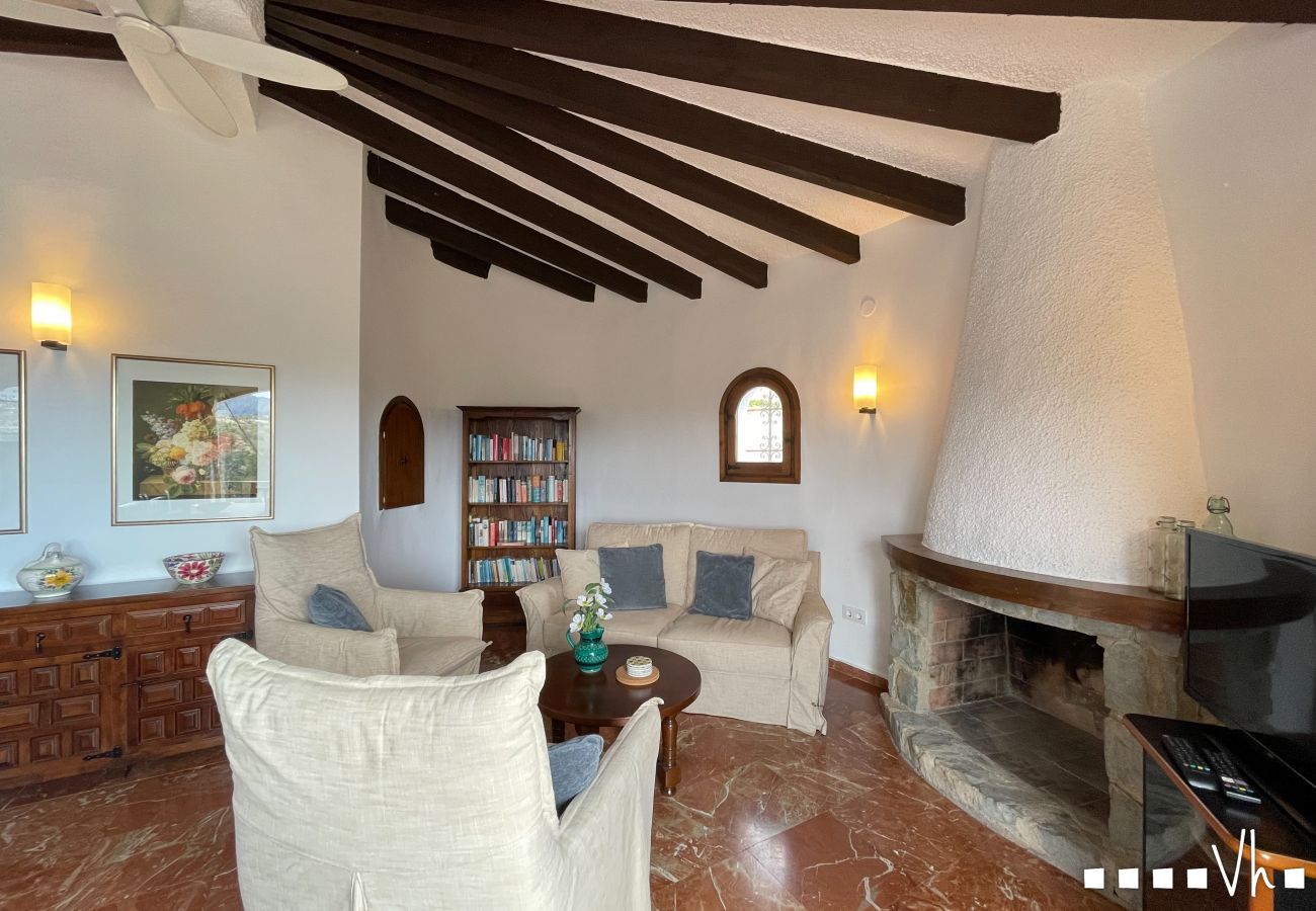 Villa in Benissa - RULLE - Villa for 6 people with spectacular sea views 