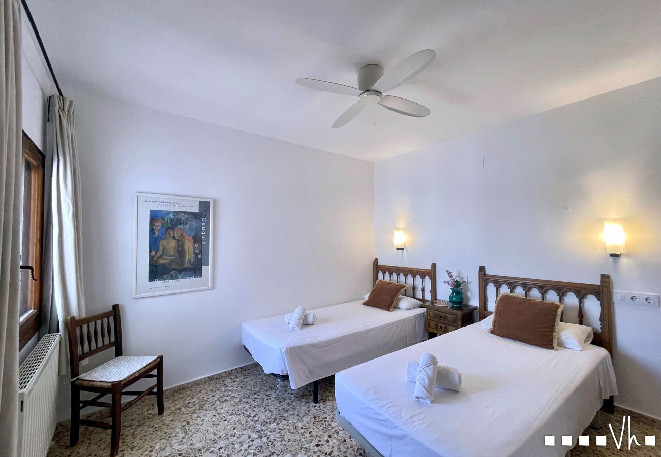 Villa in Benissa - RULLE - Villa for 6 people with spectacular sea views 