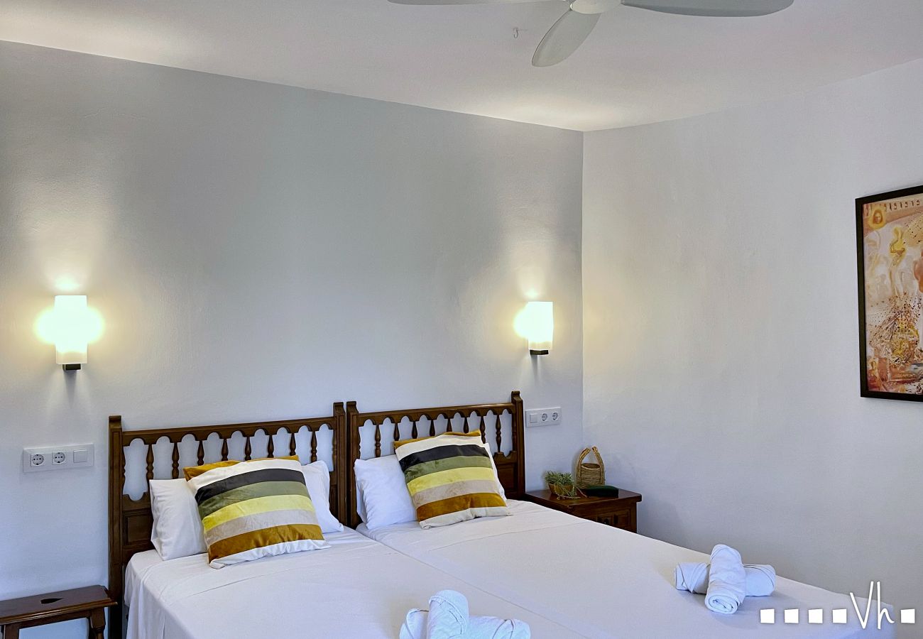 Villa in Benissa - RULLE - Villa for 6 people with spectacular sea views 