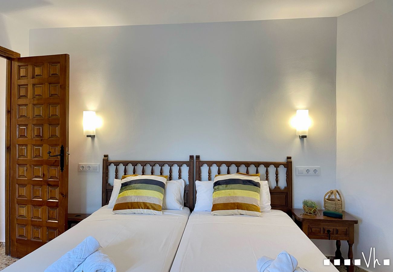 Villa in Benissa - RULLE - Villa for 6 people with spectacular sea views 