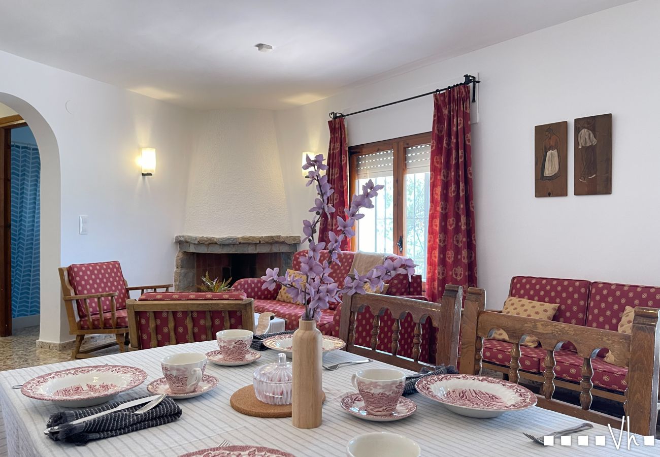 Villa in Benissa - RULLE - Villa for 6 people with spectacular sea views 